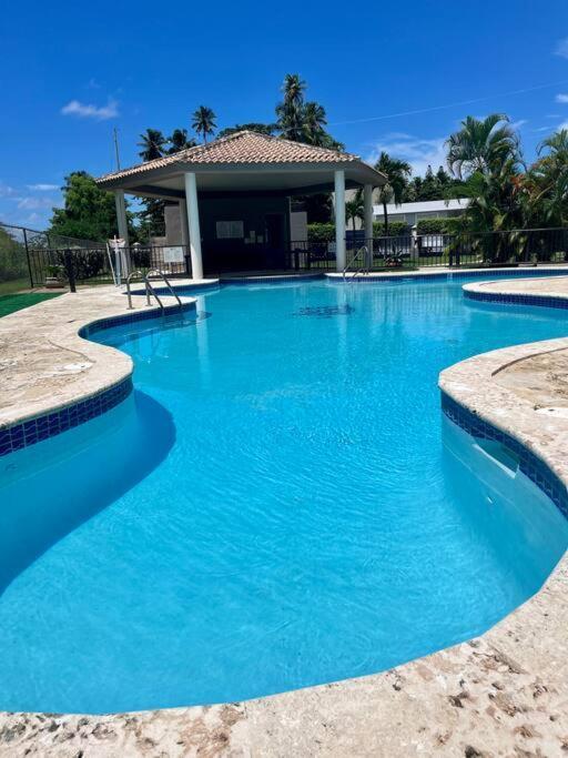 Lovely 2 Bedroom Condo With Pool And Beach Access リンコン エクステリア 写真